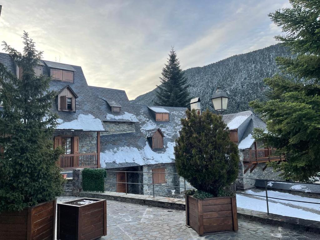 Baqueira 1500 Pie De Pistas Apartamento Cuilas Naut Aran Kültér fotó