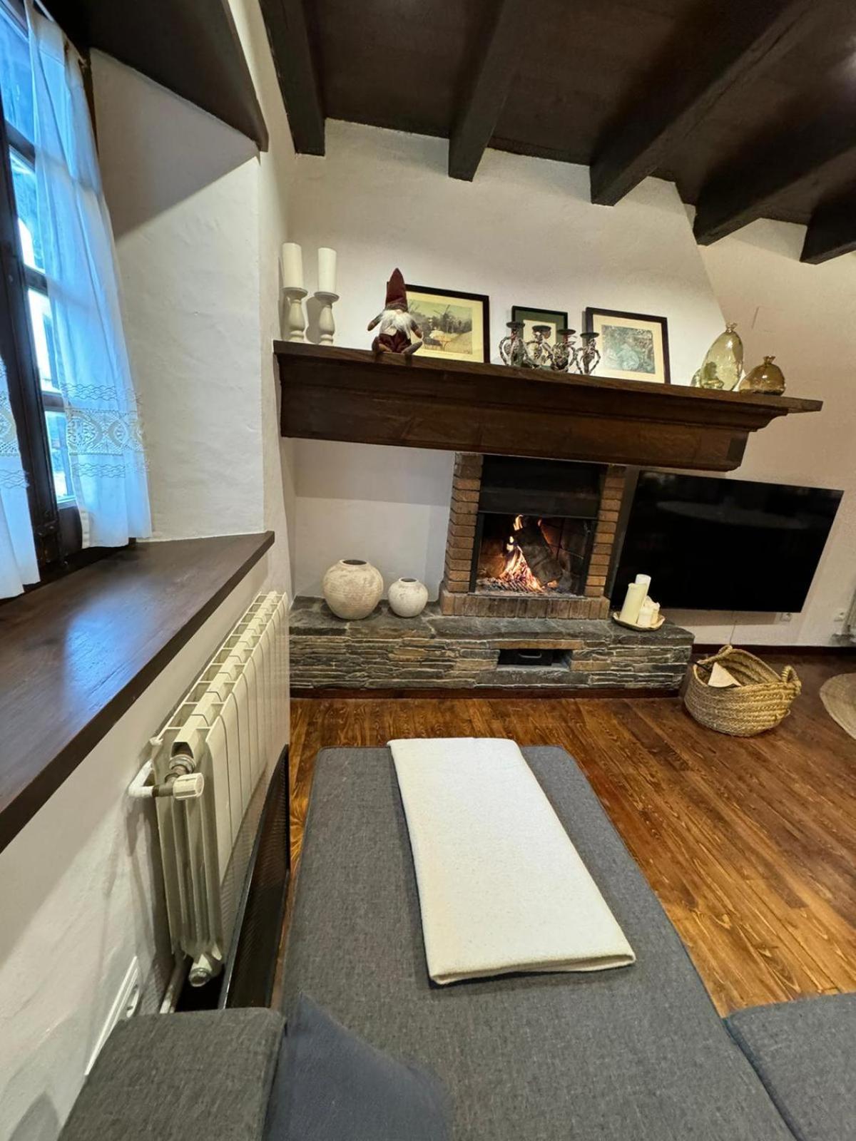 Baqueira 1500 Pie De Pistas Apartamento Cuilas Naut Aran Kültér fotó