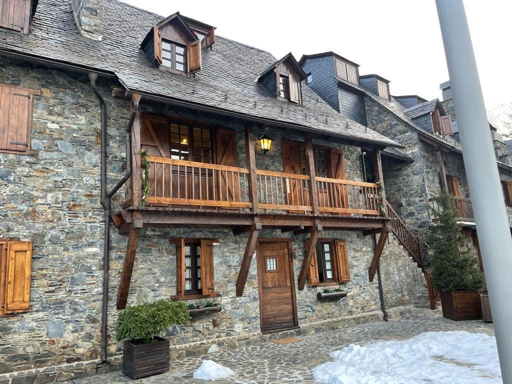 Baqueira 1500 Pie De Pistas Apartamento Cuilas Naut Aran Kültér fotó