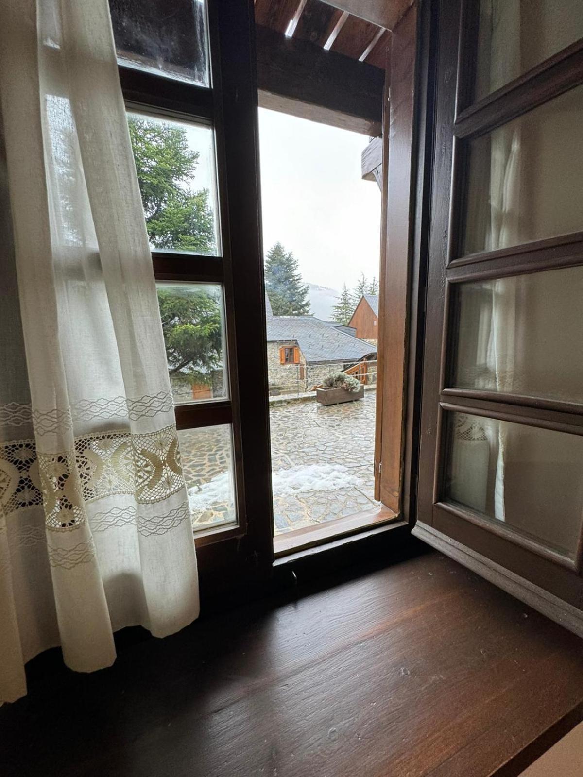Baqueira 1500 Pie De Pistas Apartamento Cuilas Naut Aran Kültér fotó